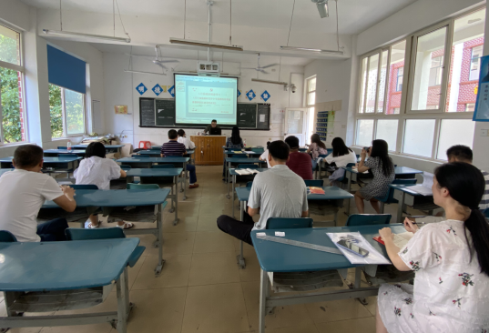 第六党支部开展七月政治理论学习
