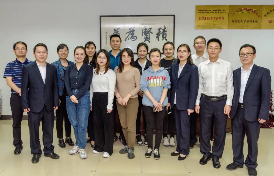 组团官宣！新华社、央视等多家央媒走进我校，聚焦技能扶贫